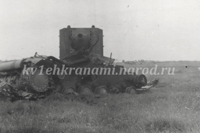 Танк КВ-2 выпуска июля - августа 1940 года из 2-й танковой дивизии
