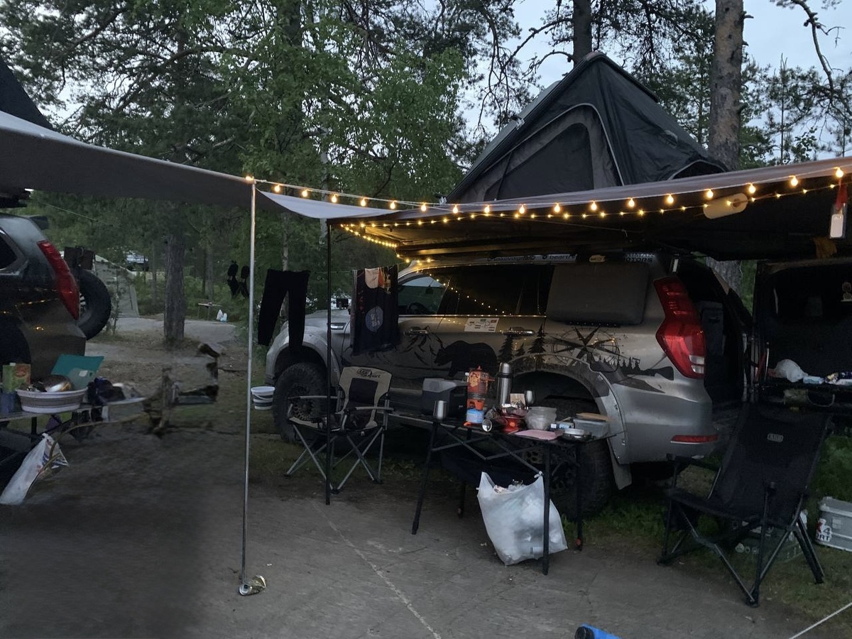 Наш кемпинг уровня глемпинг на озере Импилампи (Карелия)