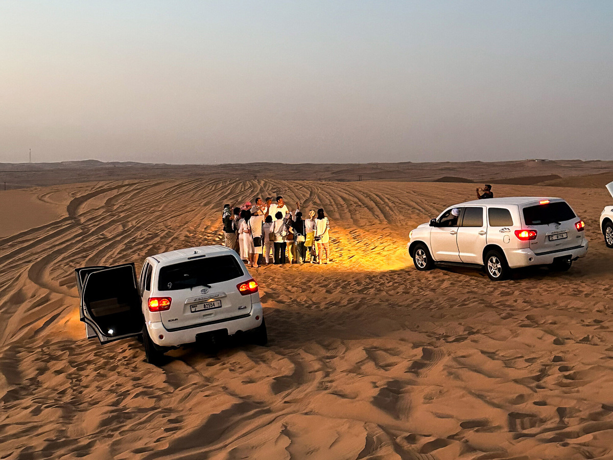 В Дубае можно выехать на джип-сафари по пустыне. Фото: Дарья Желтенко