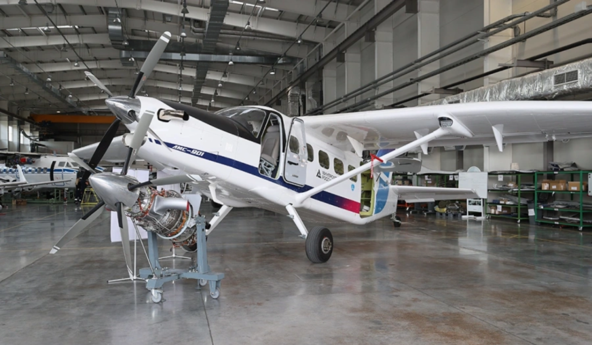     Самолет ЛМС-901 «Байкал». Источник: rbc.ru Автор фото: Донат Сорокин / ТАСС