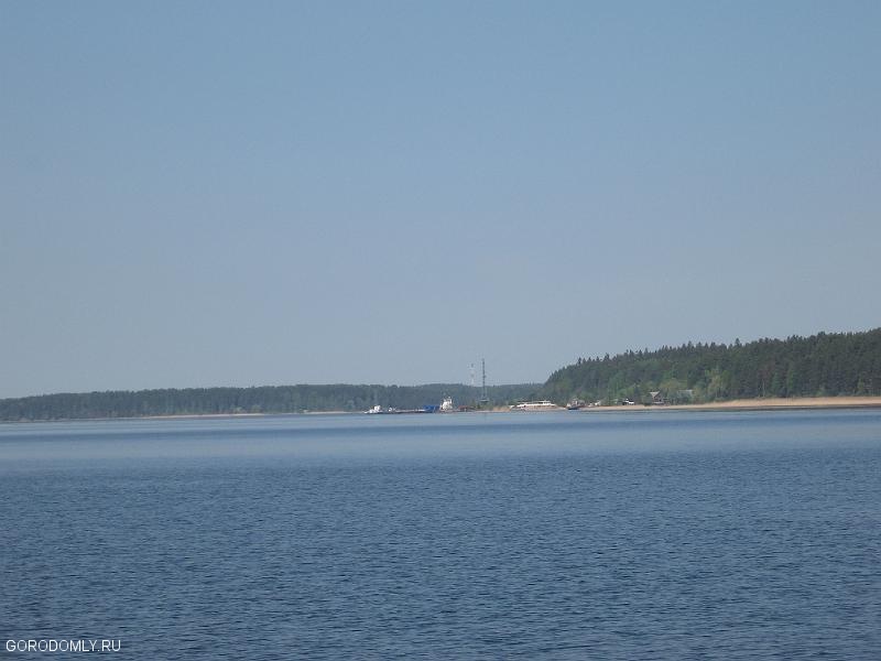 Вид на Городомлю (южная часть острова)со стороны 