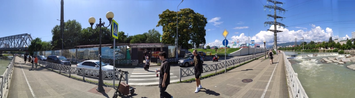 Фото автора. Сочи. Социальные ряды