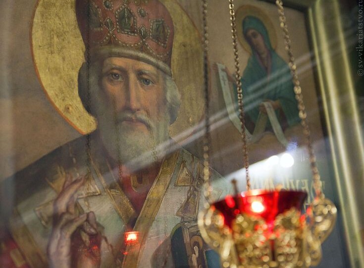 Я очень люблю молиться акафистом свт. Николаю Чудотворцу