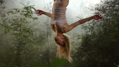 Кадр из фильма "Никтоне выжил" 2013г. (с просторов интернета)