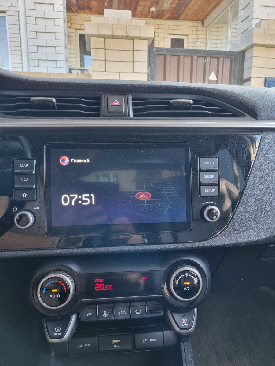 Фото: Зеленая леди, сад, семья и томатный сок 