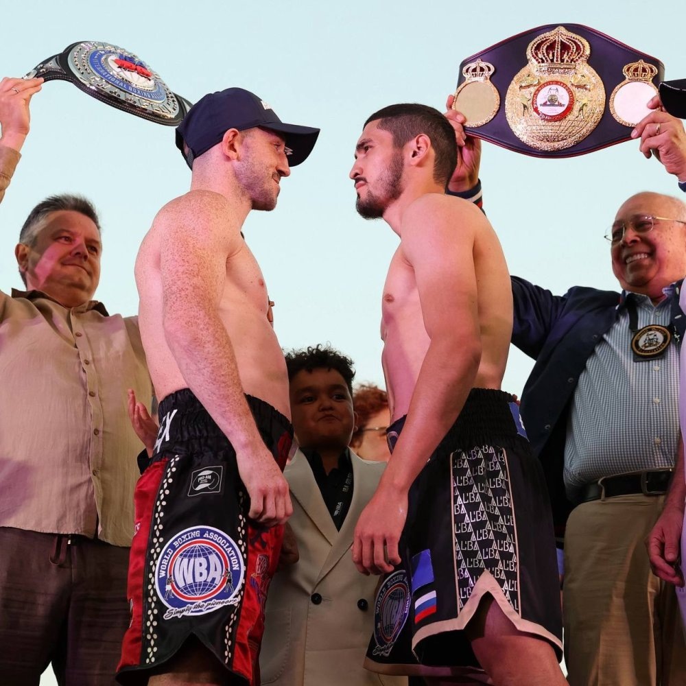    Батыргазиев сегодня проведет поединок за два титула с британцем Диккенсом