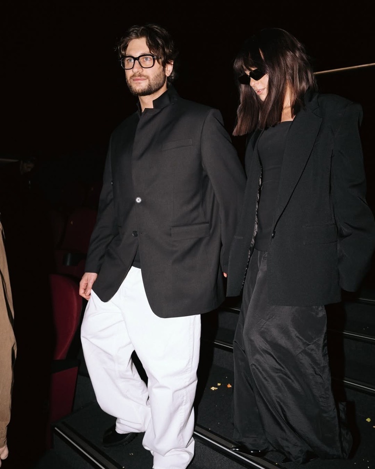    Давид Манукян и Мари Краймбрери на премьере “Не одна дома 2”. фото из соцсетей артистов Freedom Strength Beauty