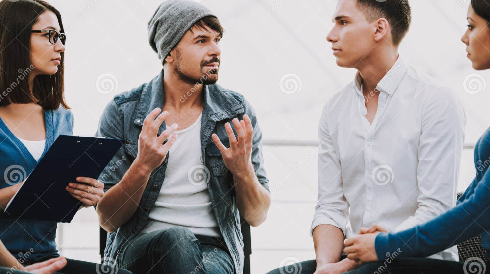    Почему подростки доверяют анонимным друзьям в Telegram