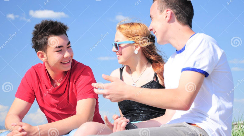    Почему подростки доверяют анонимным друзьям в Telegram