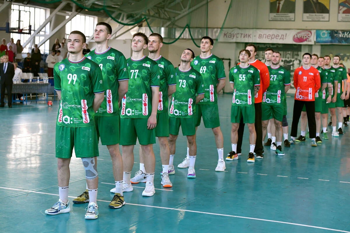    Место в элите удалось сохранить в переходных матчах