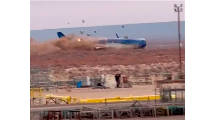    Момент столкновения самолёта "Азербайджанских авиалиний" с землёй//Скриншот поста ТГ-канала t.me/AviaCT