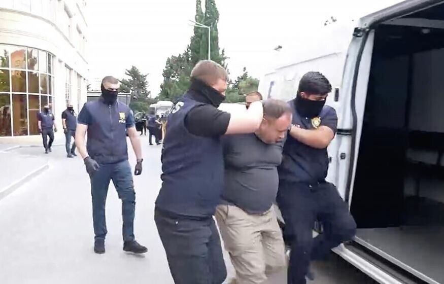    Избивают русских, допрашивают, требуют документы. Полицейские в Азербайджане «отлавливают» россиян