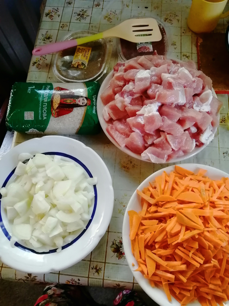 Ингредиенты для плова.