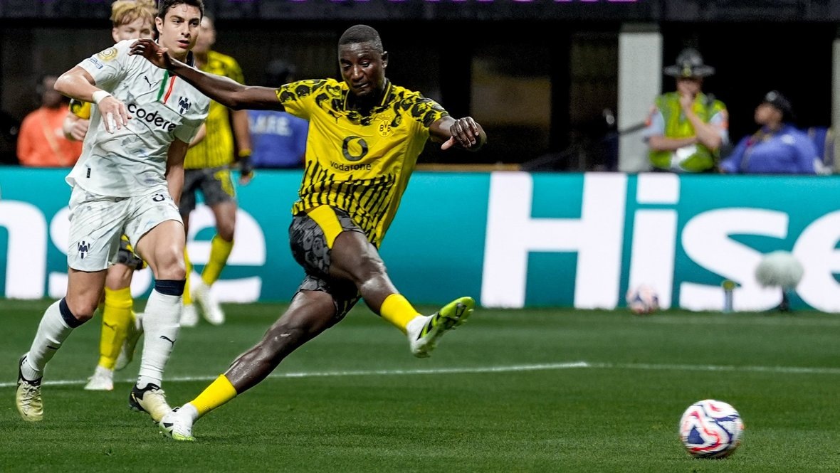 Серу Гирасси огорчает "Монтеррей" (фото официальных каналов "Боруссии")