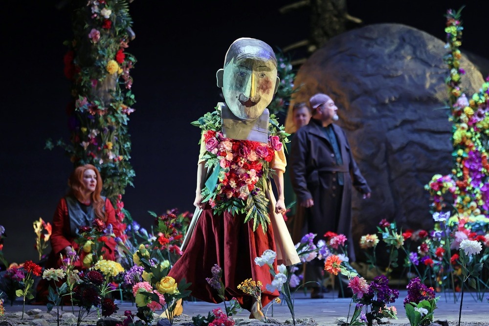    Последняя премьера театра - "Снегурочка" Римского-Корсакова, по художественным решениям снова необычная. / Татьяна Андреева