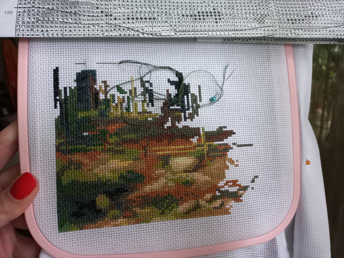  Фото от 02.05.2025. Фрагмент вышивки набора от фирмы Панна ВХ-0845 "Корабельная роща"