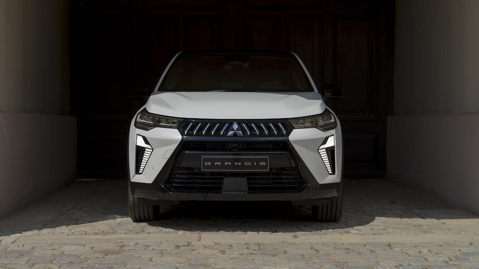 Mitsubishi Grandis.📷Фото: Mitsubishi