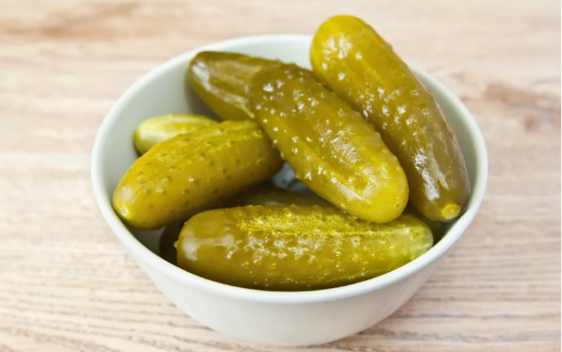 Из маринованных огурцов готовлю вкусную начинку для пирожков