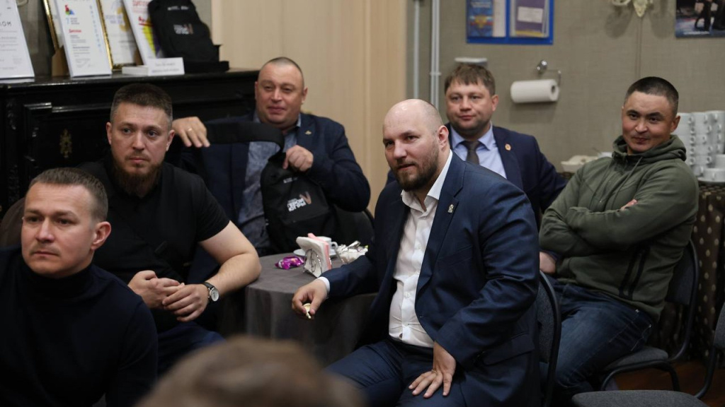    Семь участников проекта «Герои Югры» после первой стажировки вышли на работу по приглашениям