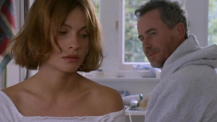 Кадр из фильма «Здравствуй, грусть!», 1995 год, режиссер Петер Кассовиц