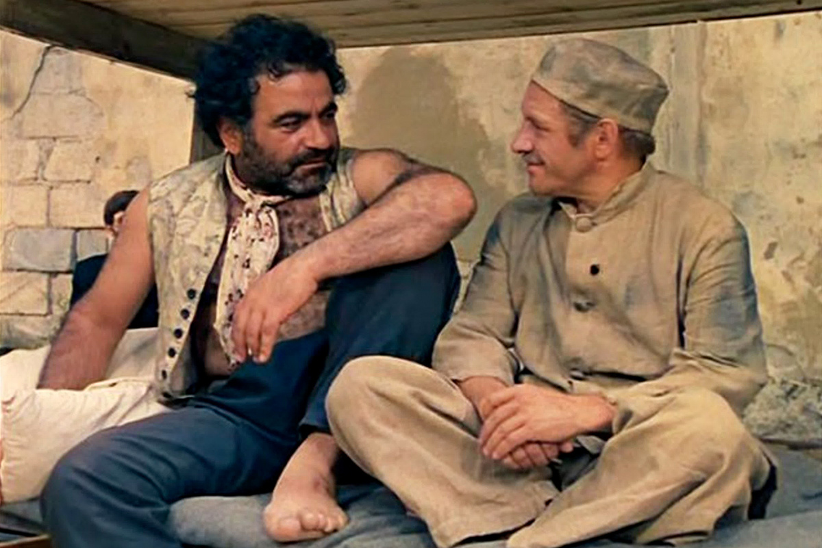 [Кадр из фильма «Не бойся, я с тобой!»]