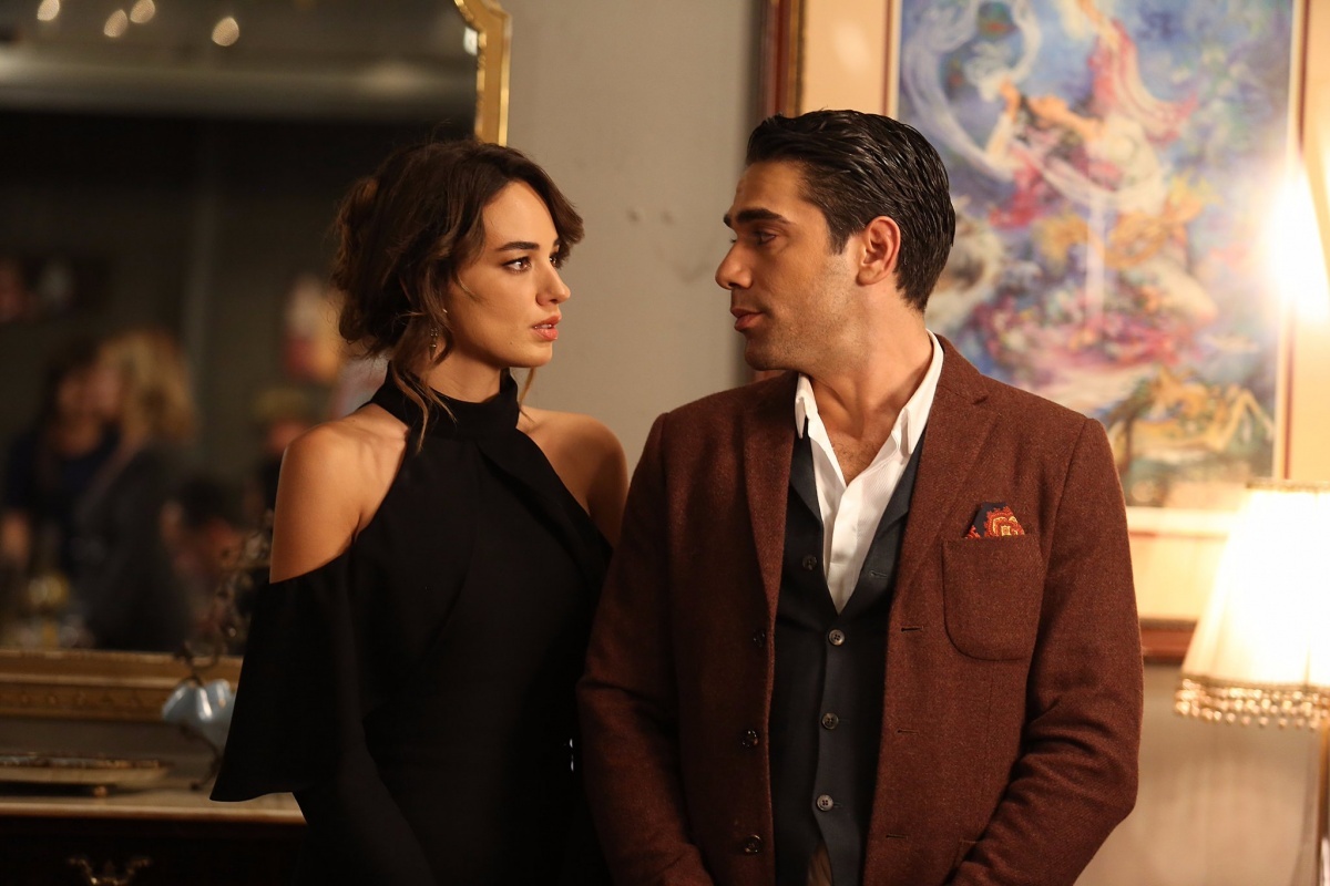 кадр из сериала "Раскажи мне, как любить", яндекс фото