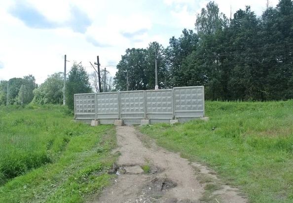 Забор стал больше