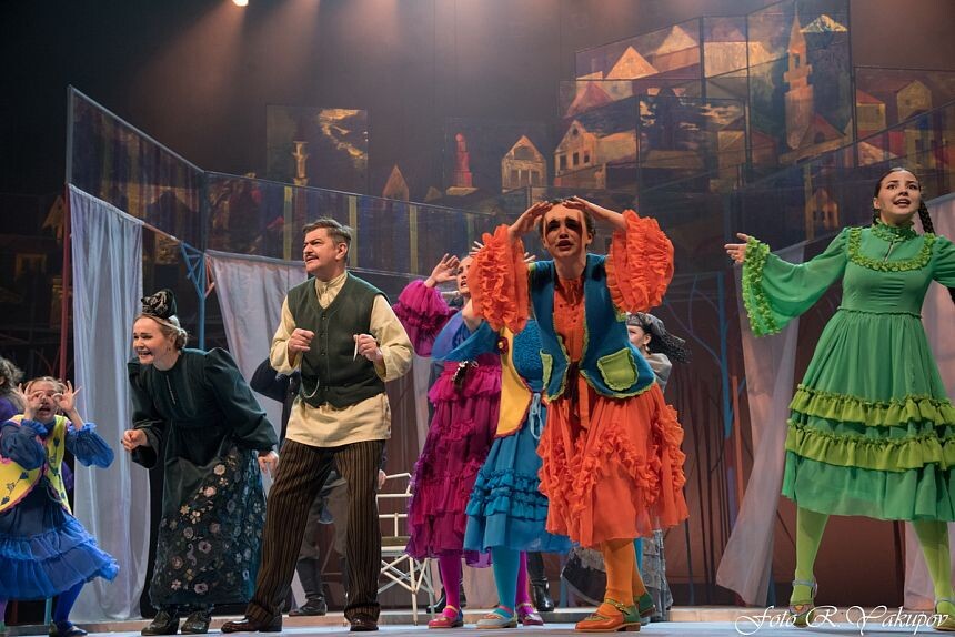 Галиәсгар Камал театры сайтыннан. "Башмагым" спектакленнән күренеш