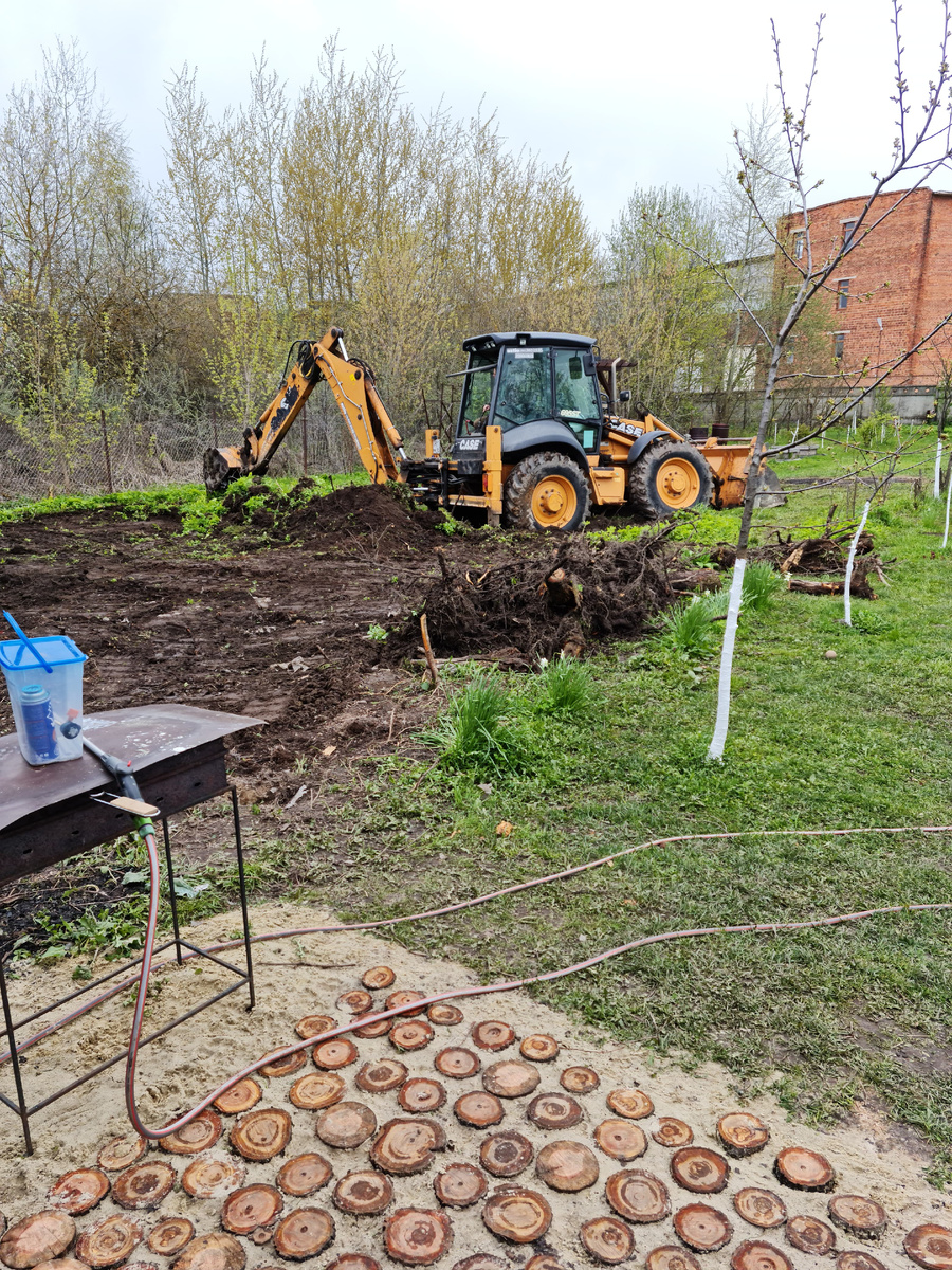 Трактор работает, мы наслаждаемся!