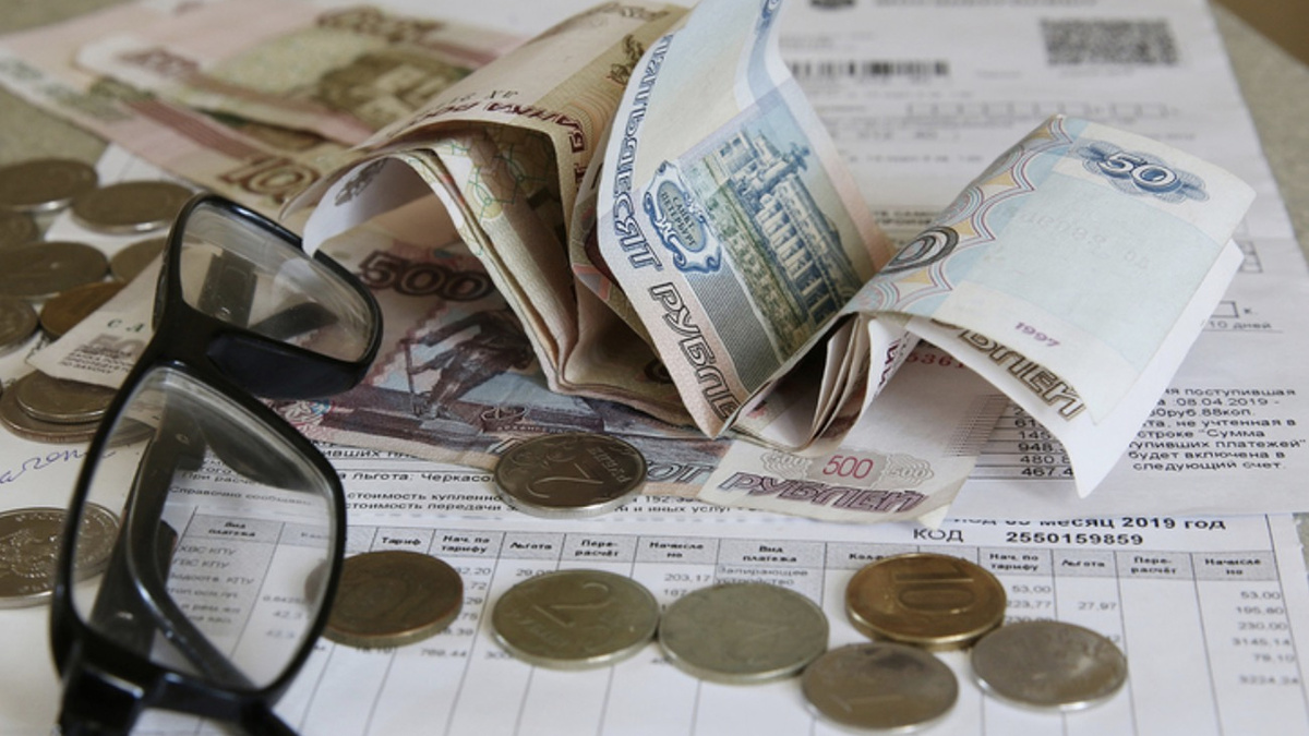 Коммуналка жжёт: платим больше — живём дешевле