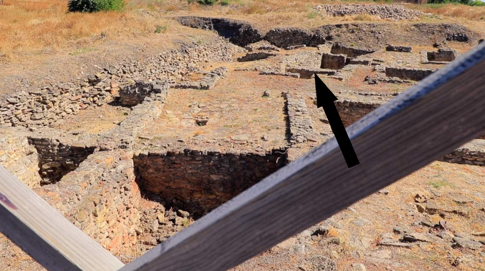    Танаис: античные колонны в донских степях