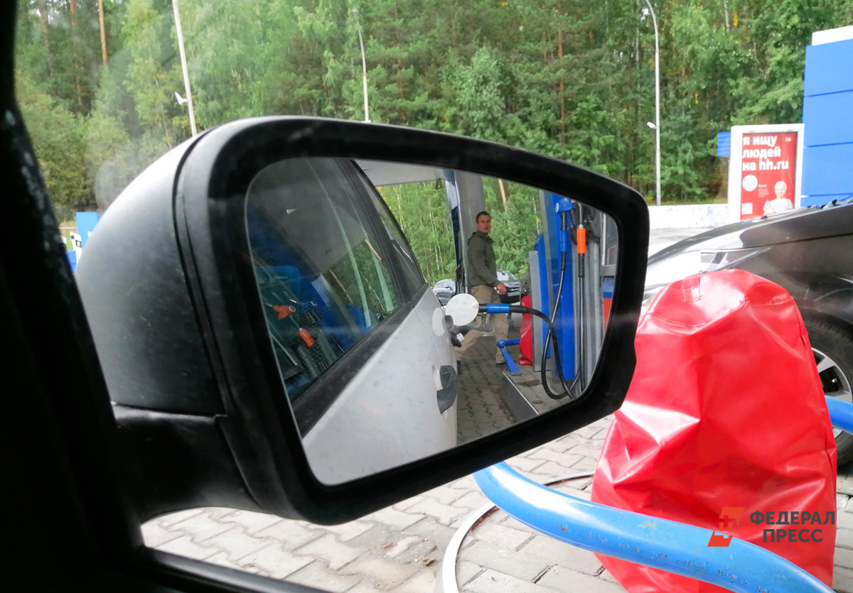 АЗС подняли цены на бензин.  Фото: ФедералПресс / Елена Майорова