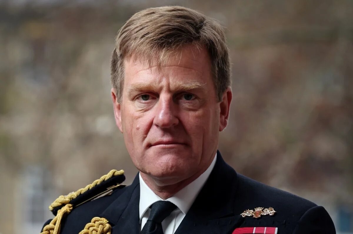    Адмирал Бен Ки.