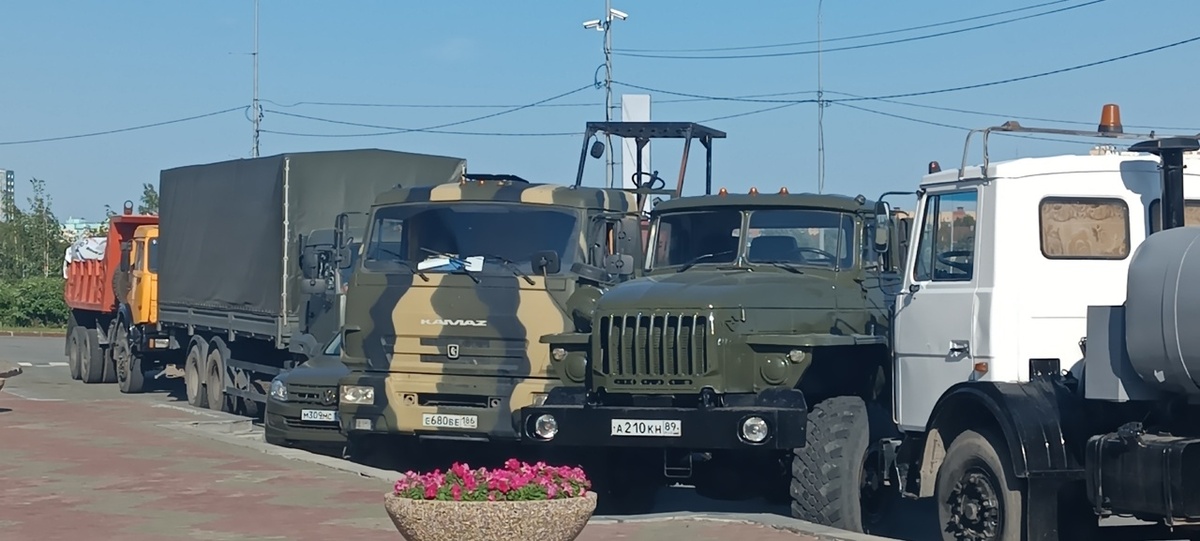    Мы работаем на Победу