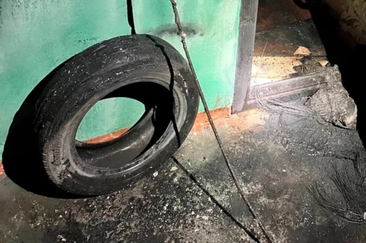    В Перми 18 человек спасли из задымлённого жилого дома после поджога