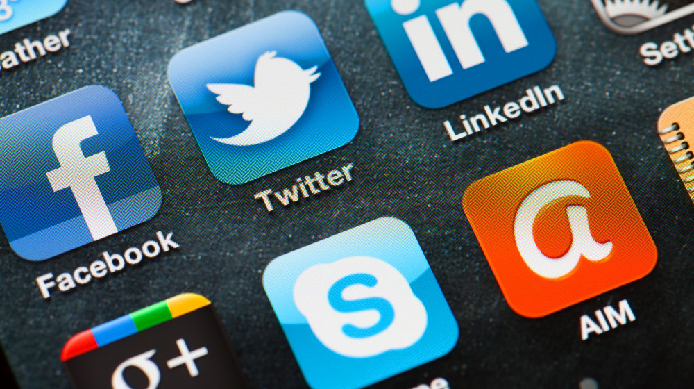    Как распознать фейковый аккаунт знаменитости