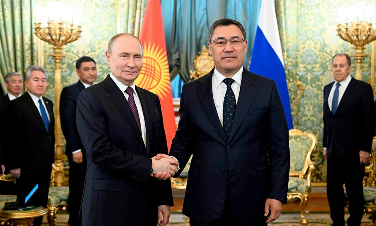 Владимир Путин и Садыр Жапаров. Фото пресс-службы президента Кыргызстана