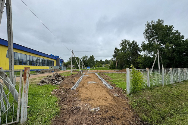    В Котельниче благоустраивают центральную зону отдыха