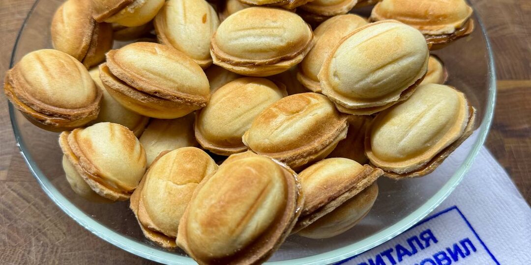 Те самые орешки с вареной сгущенкой