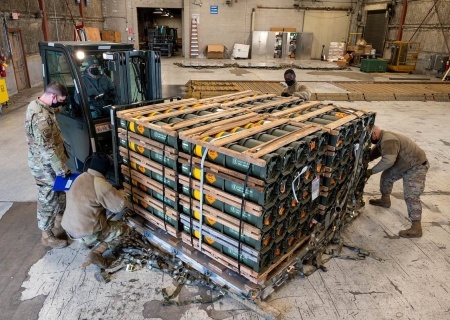    Заморозка США помощи Киеву — принуждение Киева к переговорам с Москвой