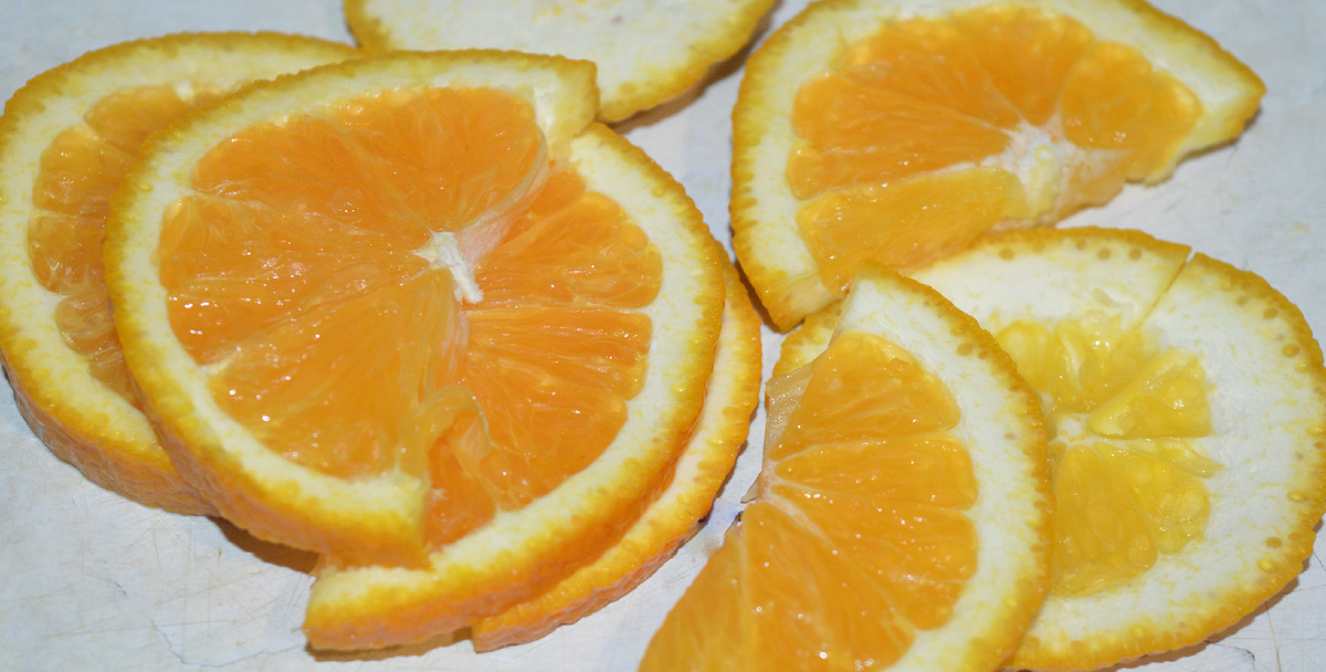 Компот из арбуза. Шаг 2. Фото: канал Три рецепта.