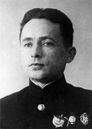 Командир эм «Суровый» В.Ф.Андреев