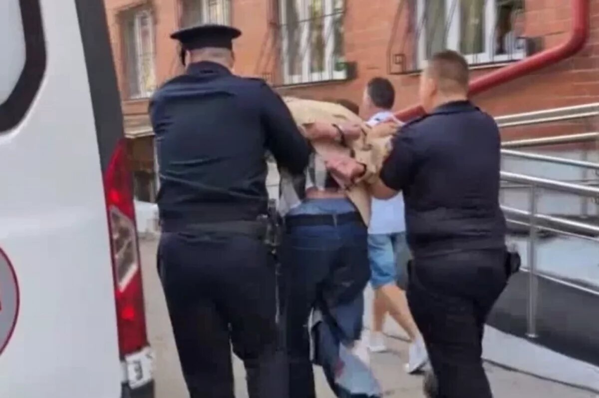    Стало известно о состоянии врачей после нападения в больнице в Иркутске