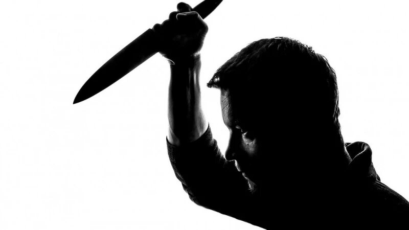     Мужчина с ножом. Открытые источники в Интернете (СС0)