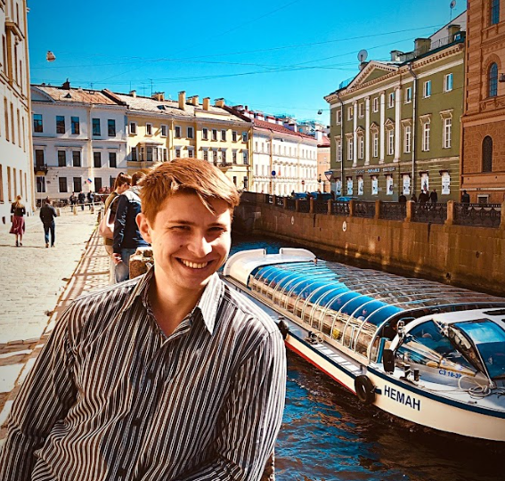 В Волгоградской области Валерий Данилов спас двоих детей, которые провалились под лёд и чуть не утонули