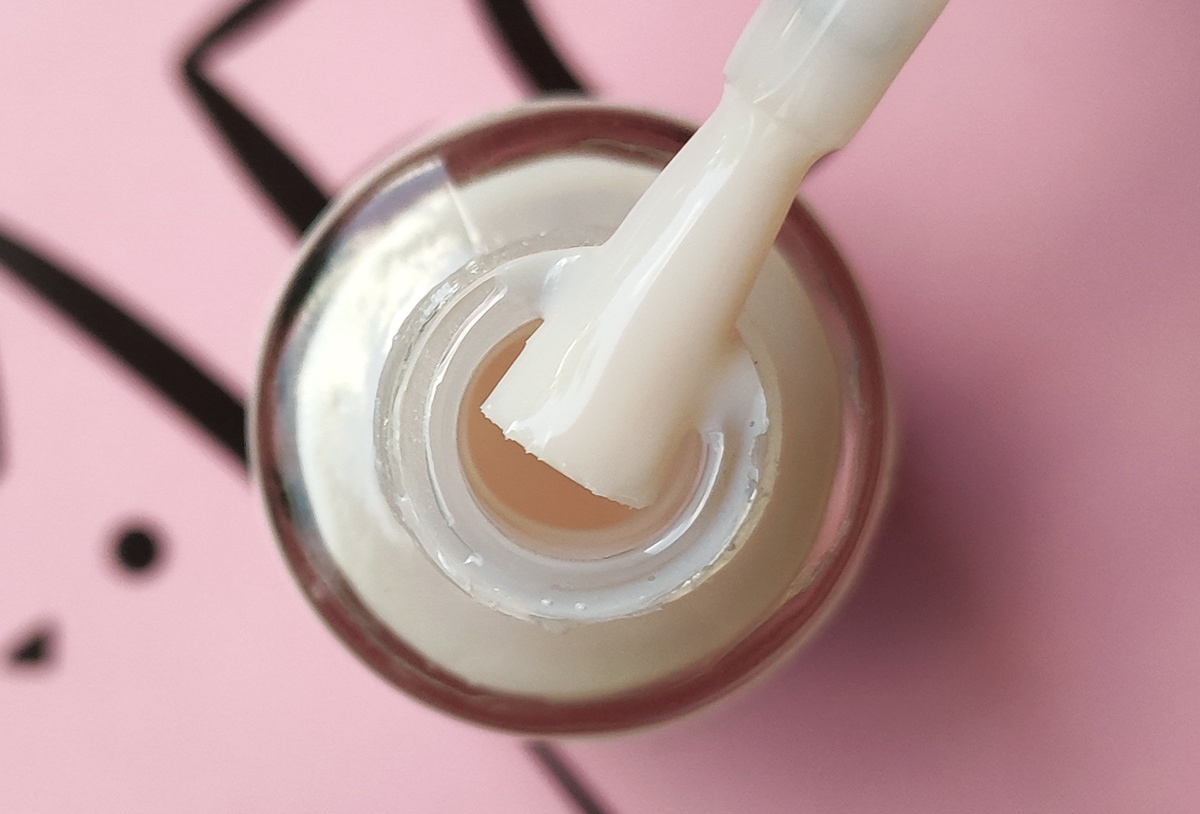 Repair Extra -  средство для интенсивного восстановления структуры ногтей с коллагеном