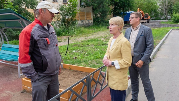    В Лянгасово устраняют недочёты в новом доме для переселенцев