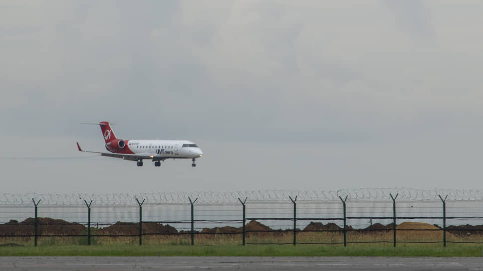 В аэропорту Казани задерживается 30 рейсов на фоне введенных ограничений.📷Фото: Артемий Шуматов / Коммерсантъ