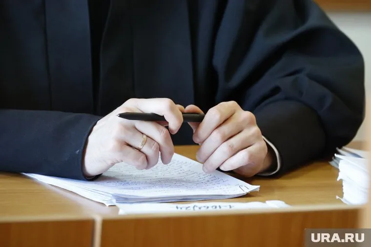 Суд оставил экс-мэра Сургута Андрея Филатова под домашним арестом до 2 сентября
Фото: Екатерина Сычкова © URA.RU