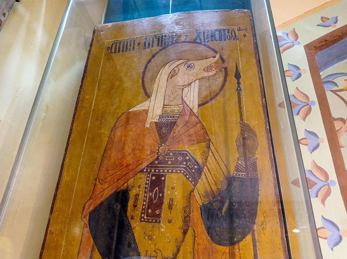 Икона святого Христофора 17 века в Историко-художественном музее города Егорьевска. Московская область. Фото автора статьи 
